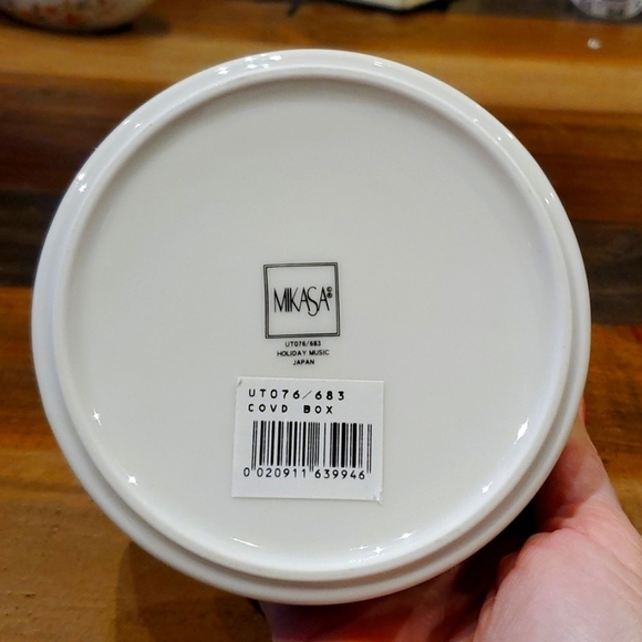 Mikasa Covered Trinket/ Candy Dish - Picture 3 of 3